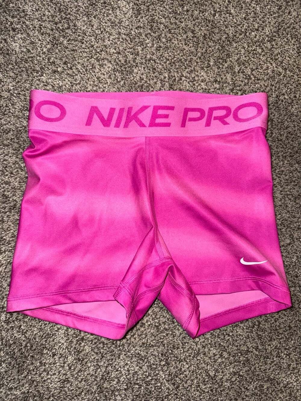 Nike Pro Women's Hyper Pink 3" Compression Training Shorts Size Small IH7838-675